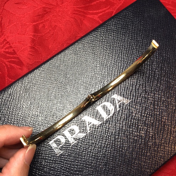 Vintage Fancy Stainless Steel Gold Bangle With Swarovski Shiny Crystal - Picture 8 of 10